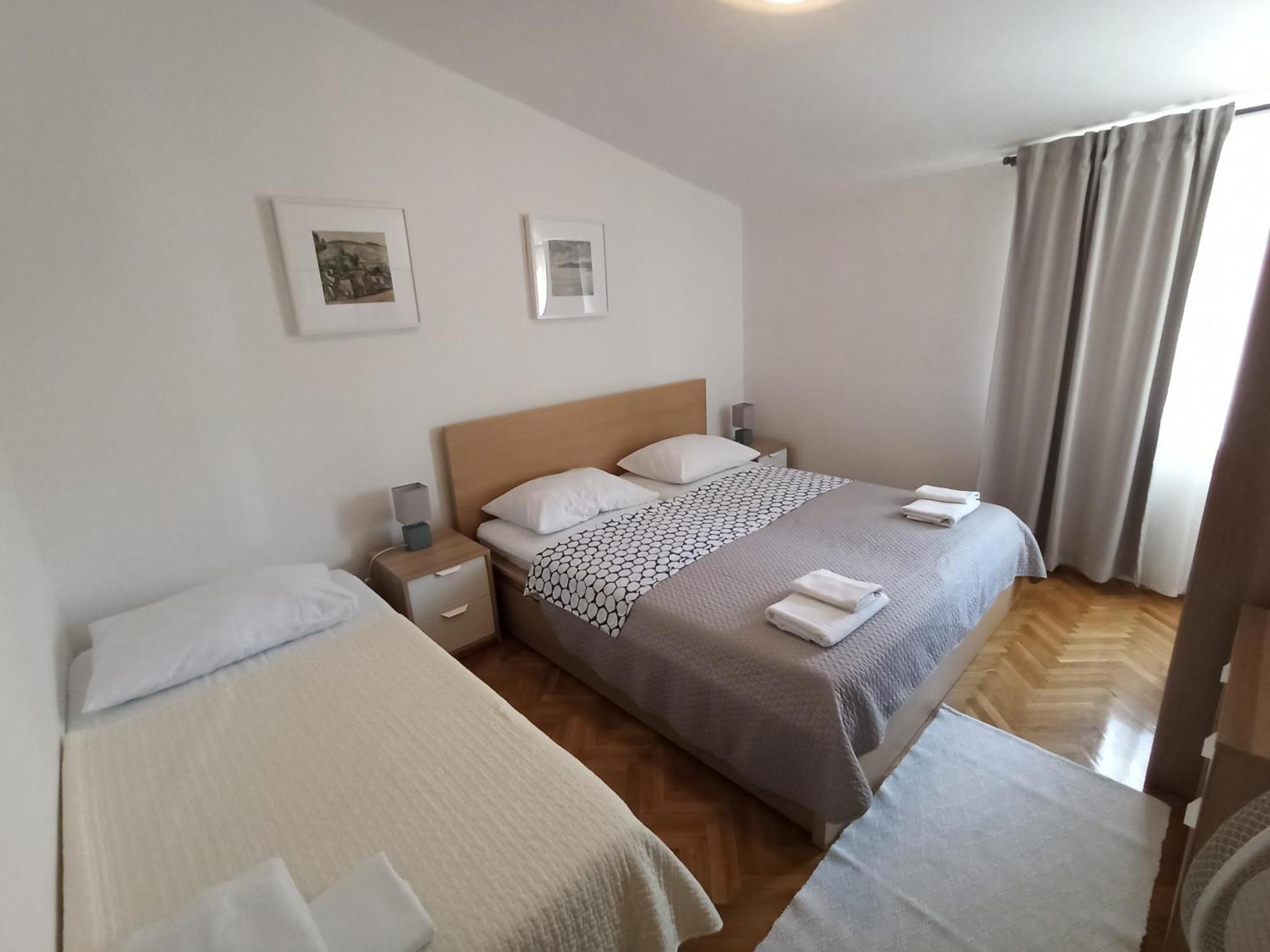 Apartments Pinery Makarska Ngoại thất bức ảnh
