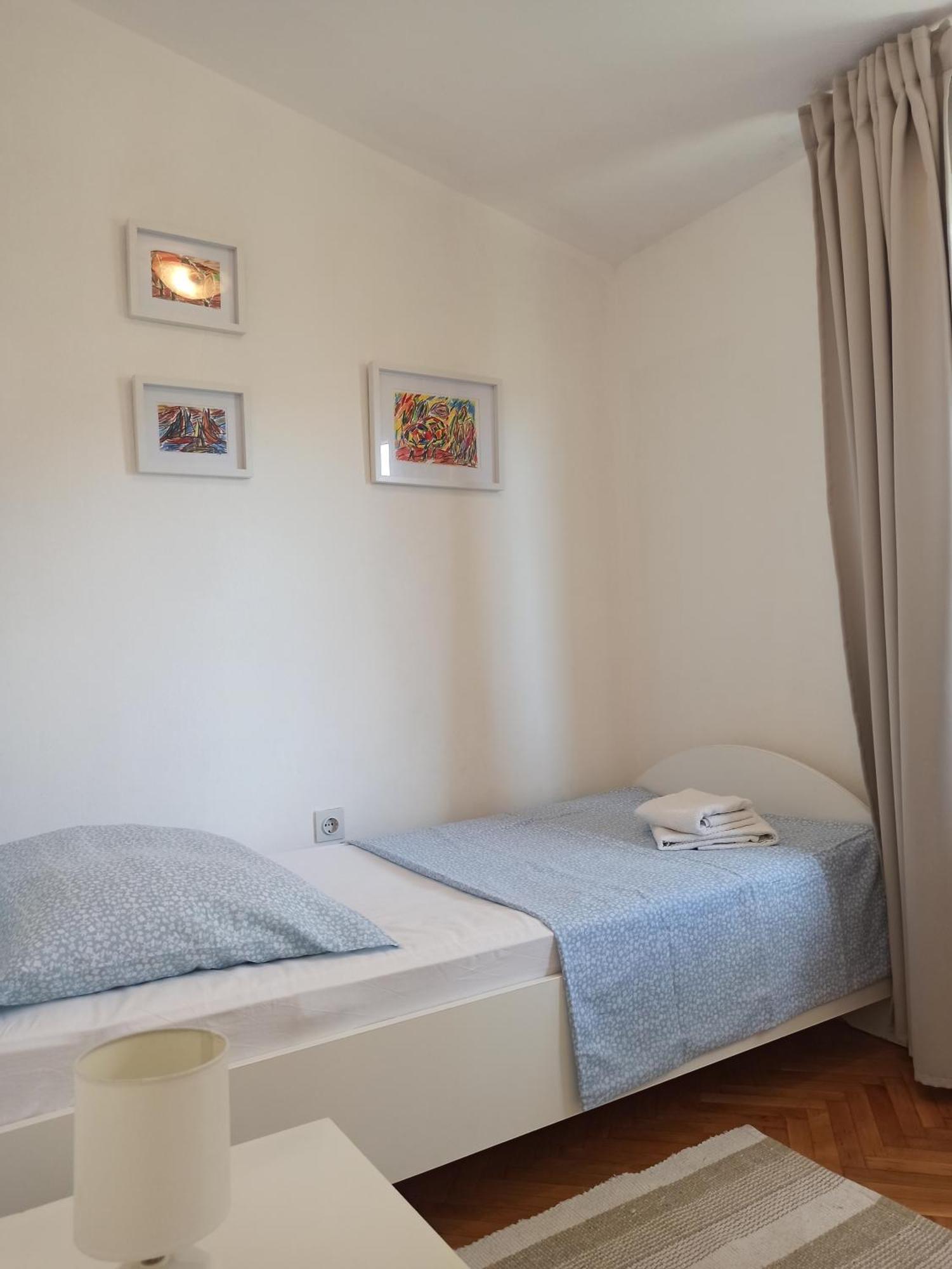 Apartments Pinery Makarska Ngoại thất bức ảnh