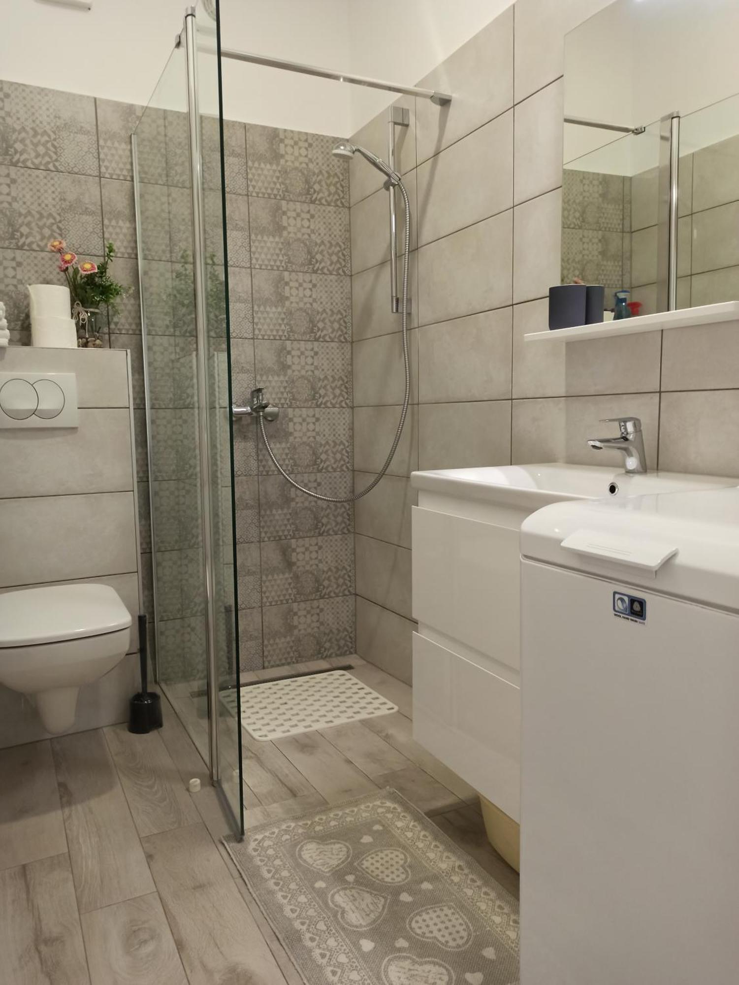 Apartments Pinery Makarska Ngoại thất bức ảnh