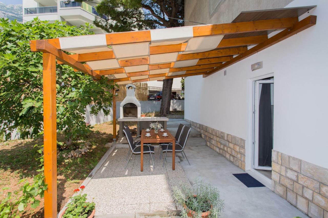 Apartments Pinery Makarska Ngoại thất bức ảnh