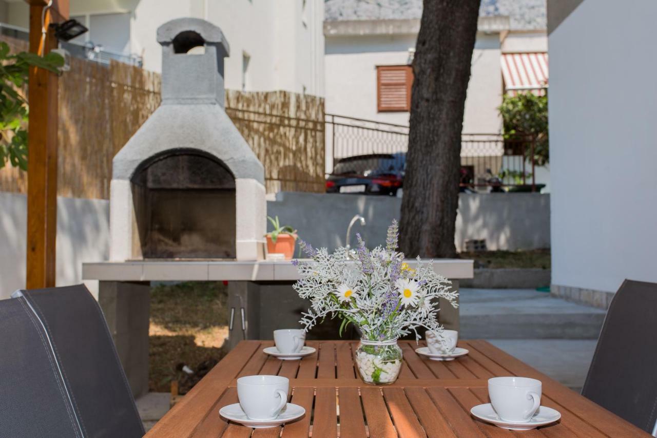 Apartments Pinery Makarska Ngoại thất bức ảnh