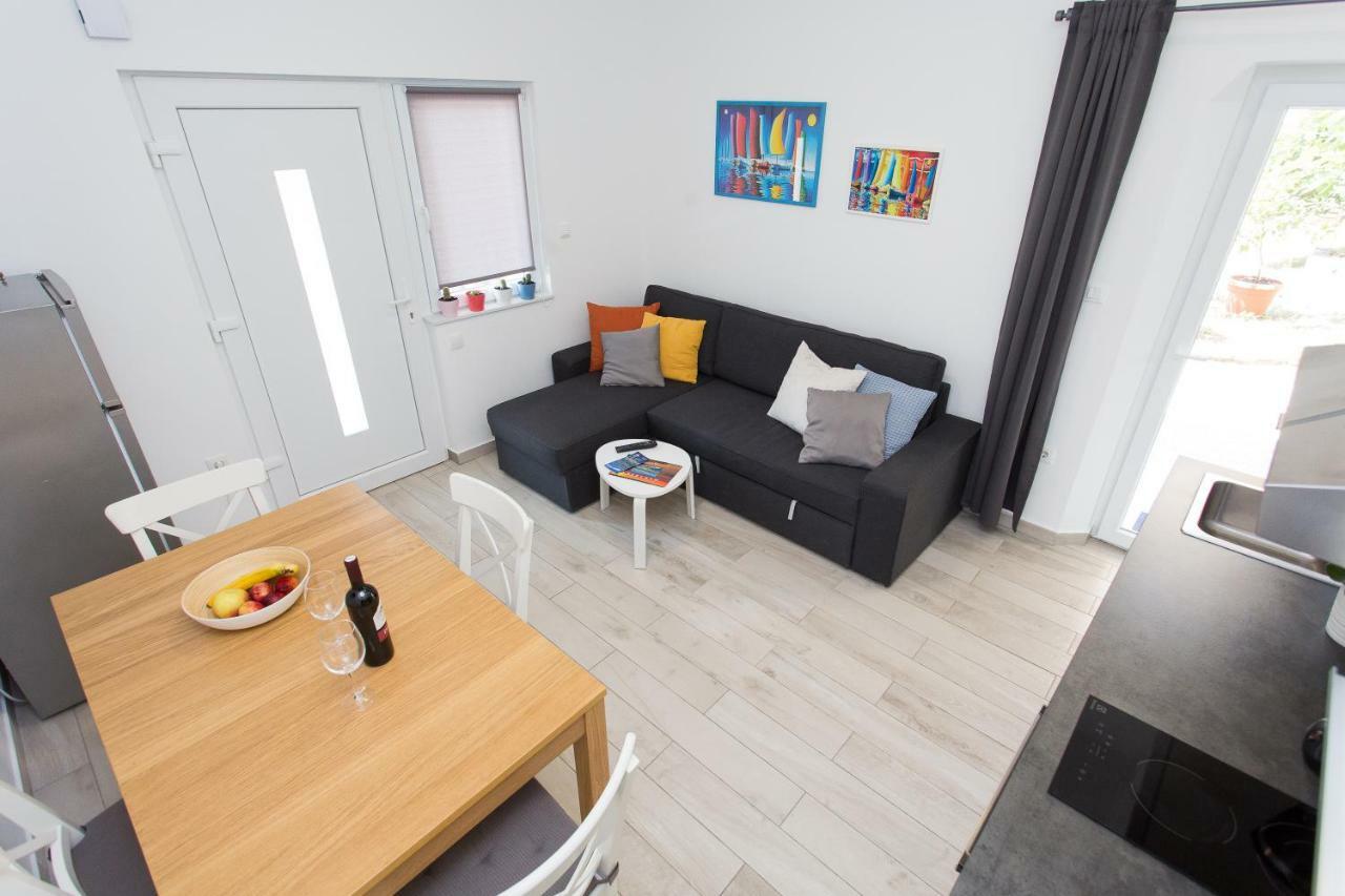 Apartments Pinery Makarska Ngoại thất bức ảnh