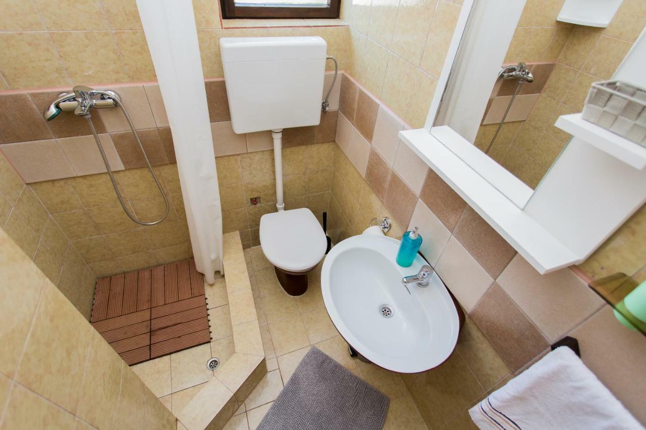 Apartments Pinery Makarska Ngoại thất bức ảnh