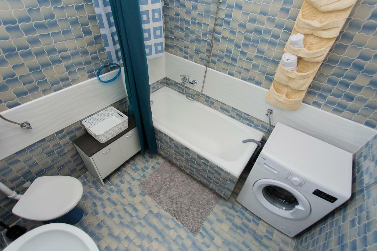 Apartments Pinery Makarska Ngoại thất bức ảnh